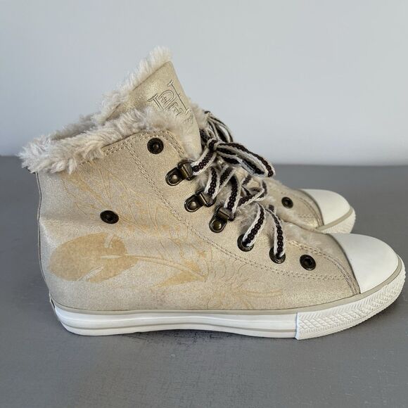 Don Ed Hardy Women's High Top Faux Fur Lined Sneaker Shoes US 8 Cream Metallic - Picture 7 of 15